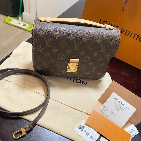 ❌❌❌❌SOLD❌❌❌❌LV Pochette Métis!! - Picture 6 of 17